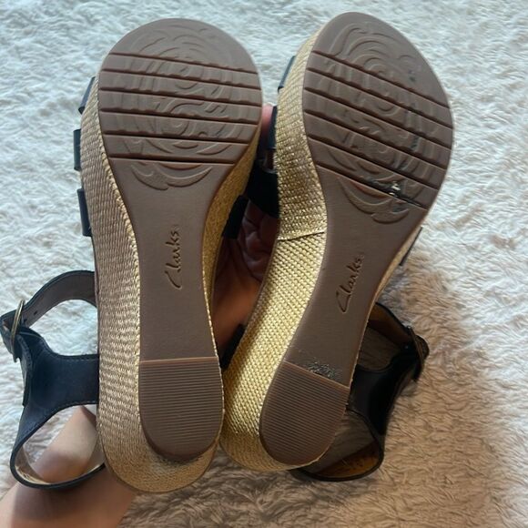 Clark artisan wedge sandals size 9 1/2 - Picture 9 of 9